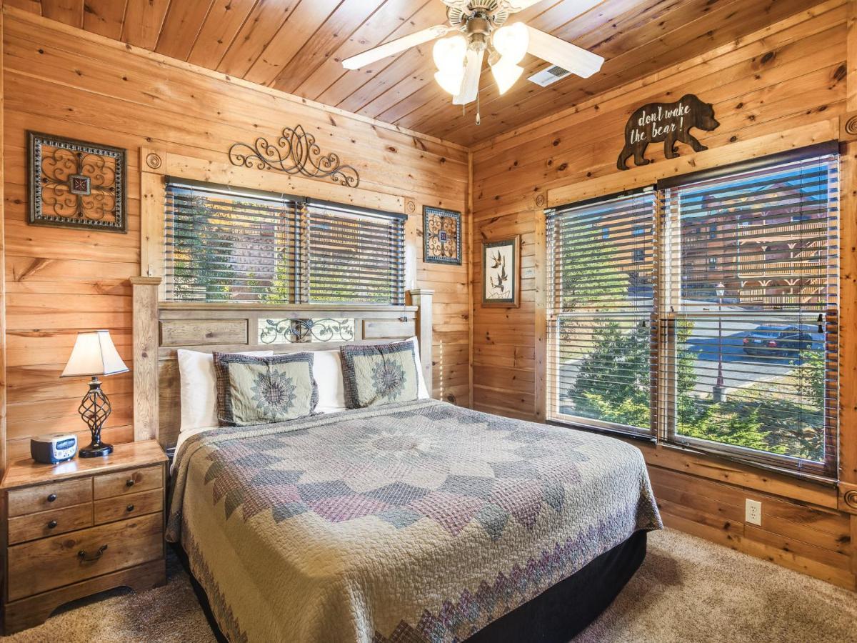 Heaven'S View, 2 Bedrooms, Sleeps 10, Hot Tub, Pool Table, Arcade, Jacuzzi Gatlinburg Exterior foto